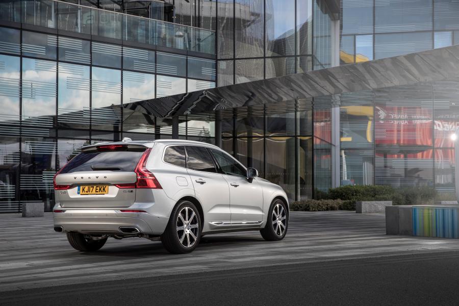  Volvo XC60 D4 Inscription 2017 года  (UK) (фото 86 из 172)